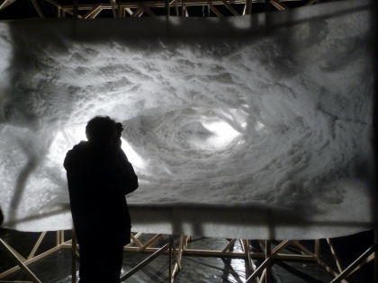  Vortex de nuages (vue de face, avec Victor Vanger himself)
pour la fausse pub, mais le vrai beau film de Victor Vanger